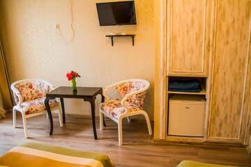 Фото номера Двухместный номер с 1 кроватью или 2 отдельными кроватями Отель Villa Lata г. Misakʼtsʼieli 29